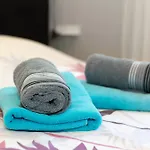 4 Entre 2 Et 4 Personnes Ferienhaus Reynès